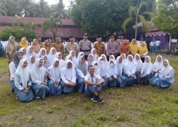 PJU Polres Bolsel Tanamkan Jiwa Patriotisme di SMA Negeri Pinolosian