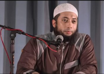 Susah Bangun untuk Shalat Malam? Simak Tipsnya Menurut Ustadz Khalid Basalamah