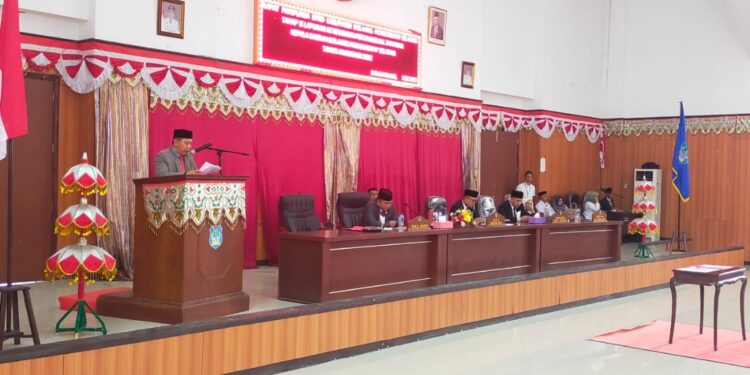 Rapat Paripurna Tahap II LKPj Kada, Ketua Komisi I DPRD Bolsel Soroti Program Pengembangan SDM