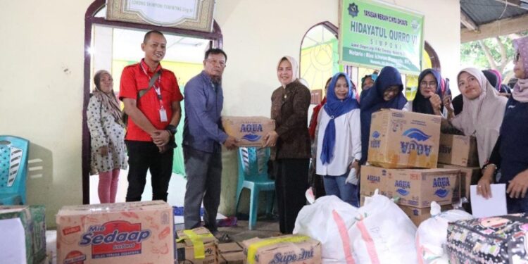 Peduli Sesama, Tatong Bara Salurkan Bantuan Kepada Korban Musibah Alam di Kota Manado