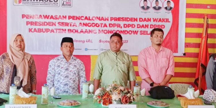 Bawaslu Bolsel Gelar Sosialisasi Pengawasan Pencalonan, Ini Pesan Ruslan Pulumoduyo