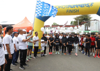 Asripan Nani Lepas Peserta di Kegiatan KPU Kotamobagu Run Pemilihan Umum Tahun 2024