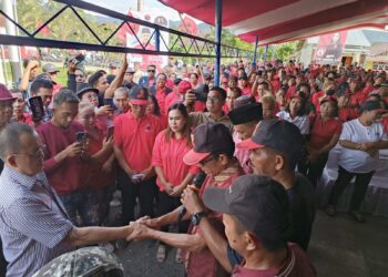 Disambut Ribuan Warga Bolmong, Wenny Lumentut Terharu