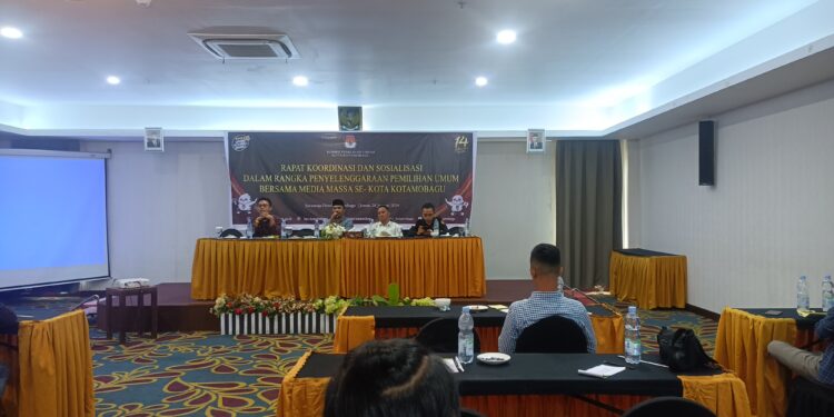 KPU Kotamobagu Gelar Sosialisasi Penyelenggaraan Pemilu 2024 dengan Media Massa