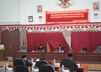 Ketua DPRD Bolsel Arifin Pimpin Rapat Paripurna Penutupan Masa Persidangan l