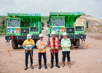 Kurangi Emisi Karbon 54 Persen, PT J Resources Asia Pasifik Pakai Truk Listrik 