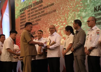 Pemkot Kotamobagu Terima Dua Penghargaan Saat Mengikuti Musrembang Tingkat Provinsi