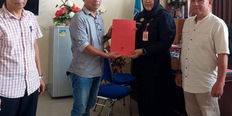 Kepala Disdik Bolmong Farida Mooduto Gerak Cepat Isi Kekosongan Jabatan Kepsek SMPN 2 Lolayan