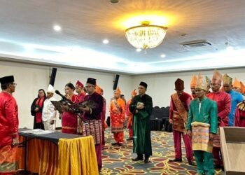 Bawaslu Bolmong Lantik 45 Anggota Panwaslu Kecamatan se-Bolmong