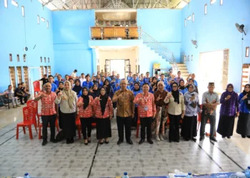 Pj Wali Kota Kotamobagu Tekankan Sangadi dan Lurah Identifikasi Masyarakat Belum Memiliki KTP