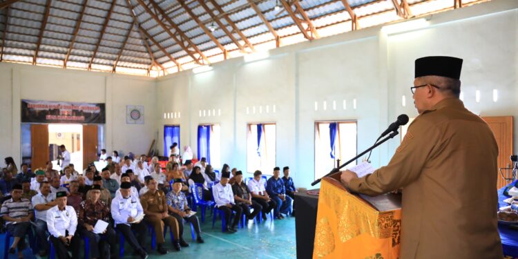 Dr Asripan Nani Resmi Membuka Workshop Kelurahan Sadar Kerukunan di Mogolaing