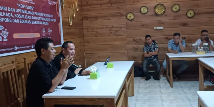 Perkuat Infomasi Publik, KPU Mitra Gelar Ngopi Sore Bersama Media