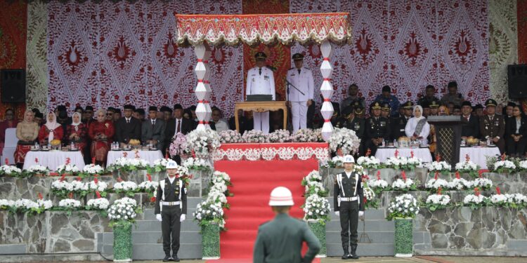 Pj Wali Kota Kotamobagu Jadi Inspektur Upacara Pada HUT Ke-79 Republik Indonesia