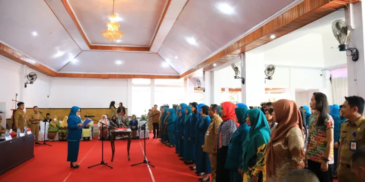 Pesan Abdullah Mokoginta Saat Menghadiri Pelantikan Pengurus TP-PKK, Bunda PAUD dan Pengurus Dekranasda Kotamobagu