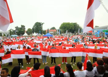 Peringati HUT RI Ke-79 Tahun, Pemkot Kotamobagu Bagikan 10 Juta Bendera Merah Putih