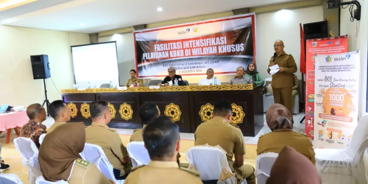 Pj Wali Kota Asripan Nani Buka Kegiatan Fasilitasi Intensifikasi Pelayanan KB/KR