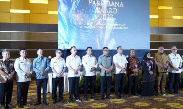 Pj Bupati Bolmong Terima Penghargaan Paritrana Awards 2023