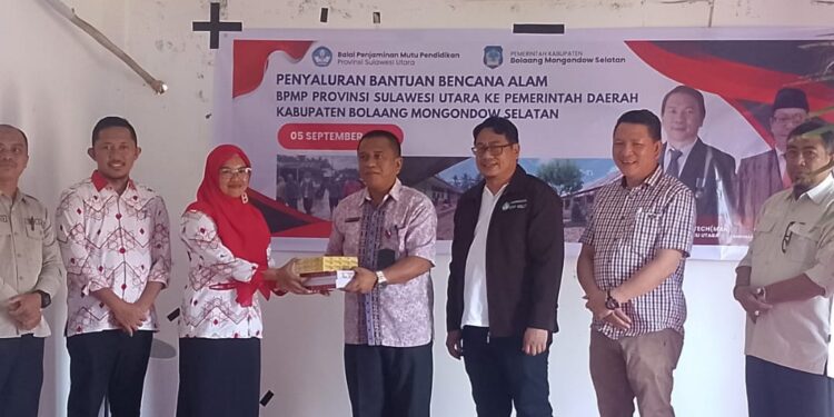 BPMP Sulut Serahkan Bantuan Bencana ke Dinas Pendidikan Bolsel untuk 15 Sekolah Terdampak Banjir