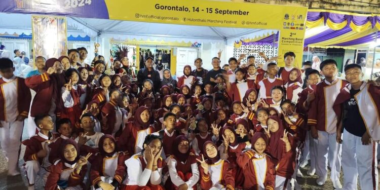 Ikuti Hulonthalo Marching Festival 2024, SMPN Molibagu Raih 6 Penghargaan 