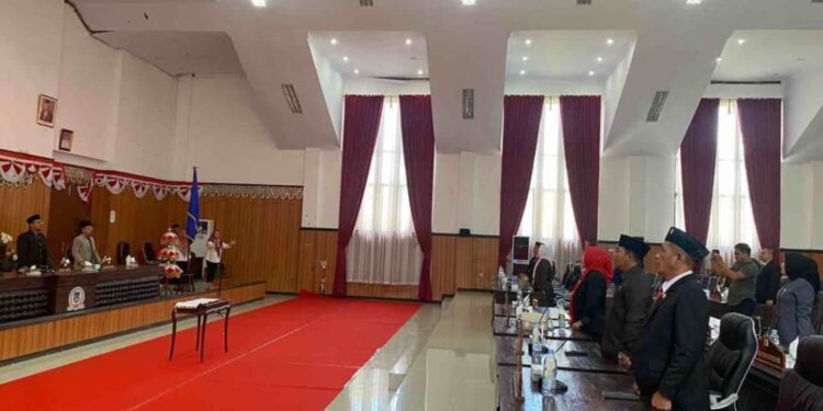 DPRD Bolsel Gelar Paripurna Penetapan Ketua dan 2 Wakil Ketua