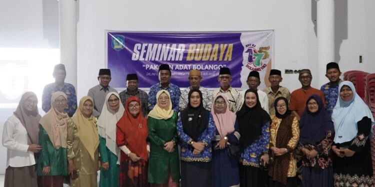 Seminar Budaya Pakai Adat Bolango, Kepala Disdikbud Bolsel Apresiasi Panitia dan Tokoh Adat