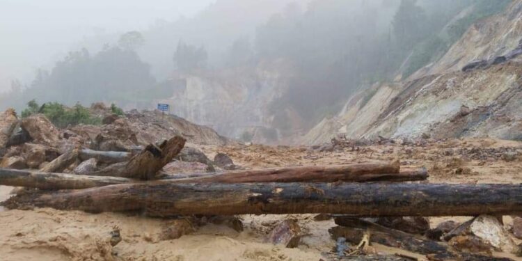 Dampak Penambang liar Rugikan Warga: Lingkungan Terancam, CSR Terabaikan