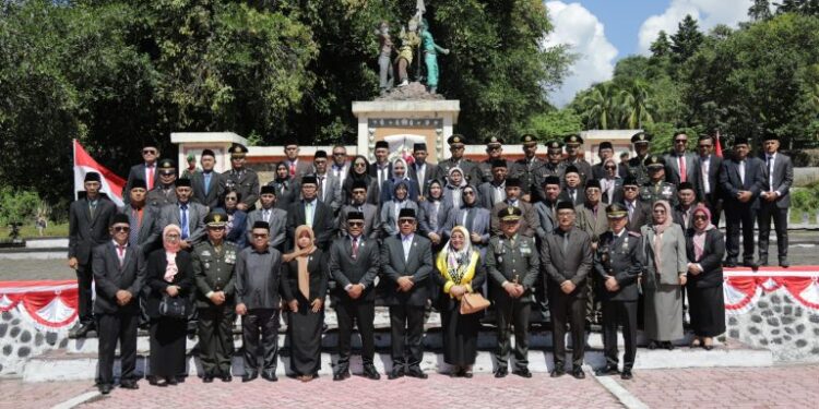 Pj Wali Kota Kotamobagu Pimpin Upacara Peringatan Hari Pahlawan Tahun 2024