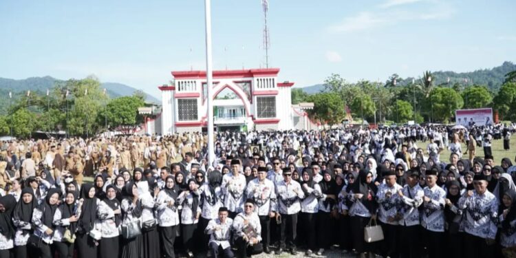 Gelar Upacara HGN 2024, Bupati Bolsel: Terima Kasih Seluruh Jajaran Guru di Bolsel