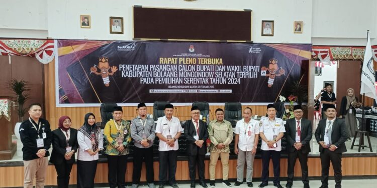 KPU Bolsel Gelar Rapat Pleno Penetapan Bupati dan Wabup Bolsel Periode 2024-2029