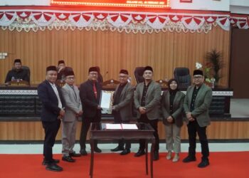 DPRD Bolsel Resmi Umumkan Pasangan Ideal Sebagai Bupati dan Wakil Bupati Bolsel Terpilih 2025-2030