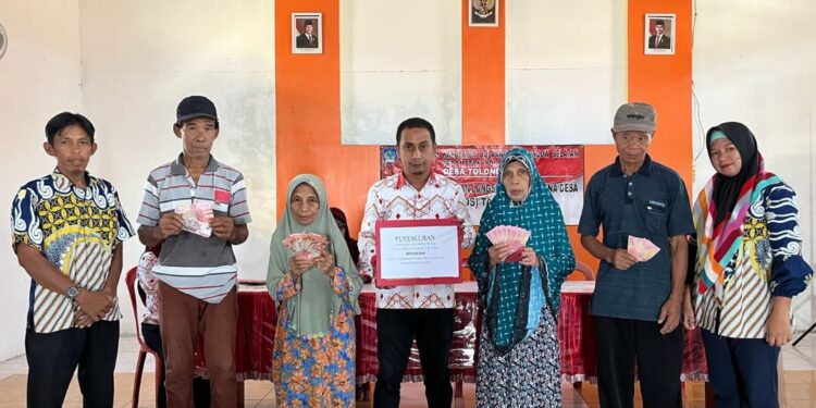 H-3 Hari Raya Idul Fitri, Pemdes Tolondadu II Salurkan BLT-DD Januari-Maret 