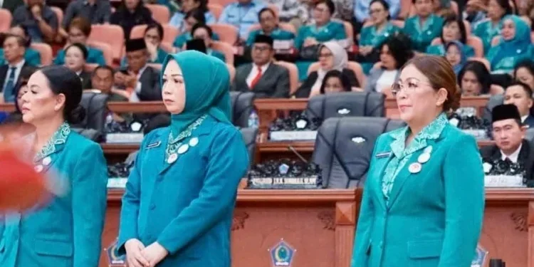 Kalsum Alhabsyi Dilantik sebagai Ketua TP-PKK dan Bunda PAUD Bolmong
