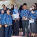Dinas Pendidikan Bolmong Terima Penghargaan Pelayanan Terbaik