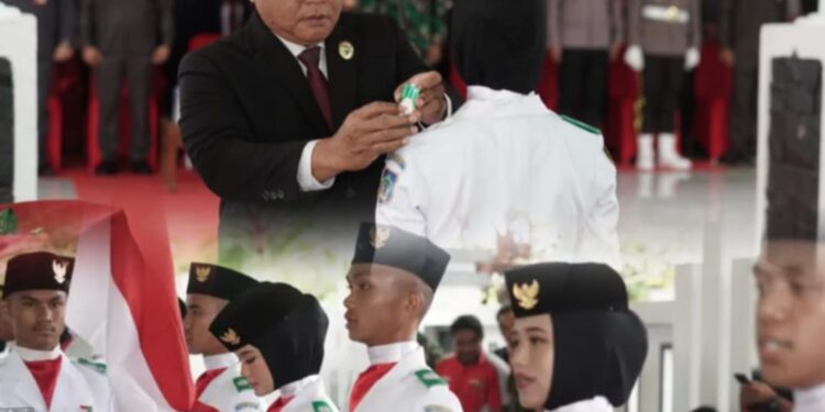 Dikukuhkan Wabup Deddy, Paskibraka Bolsel Siap Kibarkan Sang Saka di HUT ke-80 RI