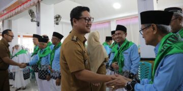 Wakil Wali Kota Kotamobagu Lepas 48 Jemaah Calon Haji