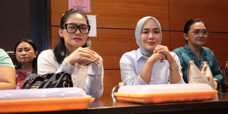 Ketua dan Wakil Ketua TP PKK Kotamobagu Hadiri Pemilihan Duta Stunting Tingkat Provinsi