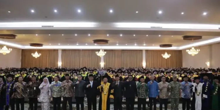 Hadiri Wisuda di Kotamobagu, Wawali Soroti Peluang Kerja untuk Ribuan Sarjana Baru